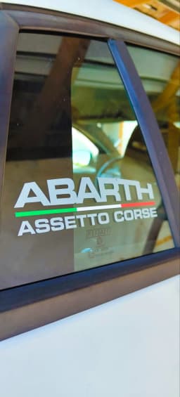 Custom auto naljepnica Abarth Assetto Corse – Profesionalna grafika i štampa NEDIMAL Tešanj