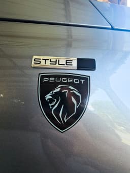 Custom auto naljepnica Peugeot – Profesionalna grafika i štampa NEDIMAL Tešanj